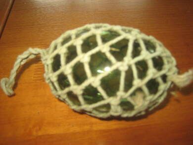 Gammel kavlkule brukt ved garnfiske i eldre tider Dette er den tykke kula som er sjelden Lys grønn meget pen seis Dette er kule nr 7