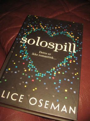 OSEMAMN ALICE: SOLOSPILL 2015