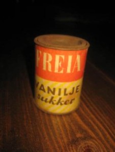 Boks uten innhold, FREIA VANILJE SUKKER, 5 cm i diameter, 7 cm høg, 60 tallet
