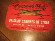 CROSSED FISH, BRISLING SARDINES DE SPRAT?........