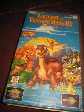 LILLEFOT OG VENNENE HANS GLEDEN VED Å GI VHS 1995