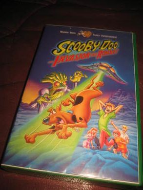 SCOOBY DOO INVASJON FRA ROMMET 2000