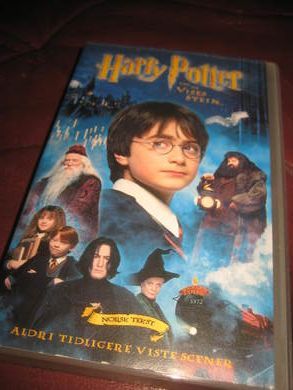 HARRY POTTER OG DE VISES STEIN 2001