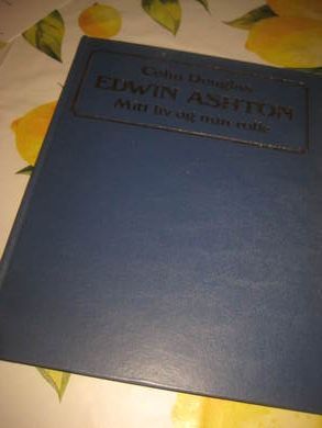 DOUGLAS COLIN: EDWIN ASHTON Mitt liv og min rolle 1972