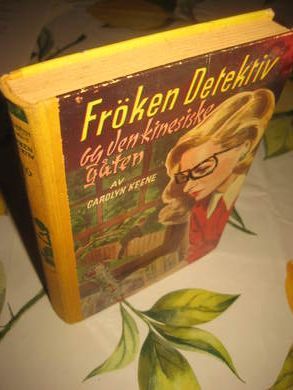 Keene Carolyn: Frøken Detektiv og den kinesiske gåten Bok nr 26 1959