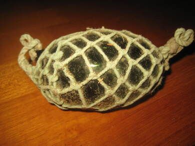 Gammel kavlkule brukt ved garnfiske i gamle dager Ble brukt til å halde garnet oppe i sjøen tidleg 1900 Dette er kule nr 10