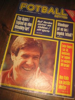 1977 nr 045 FOTBALL REVYEN