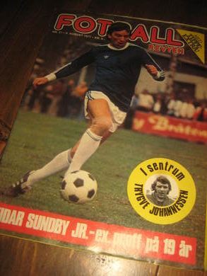 1977 nr 031 FOTBALL REVYEN