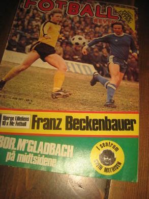 1977 nr 023 FOTBALL REVYEN