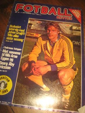 1977 nr 035 FOTBALL REVYEN
