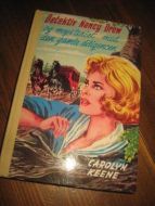 KEENE CAROLYN: DETEKTIV NANCY DREW OG MYSTERIET MED DEN GAMLE DILLIGENCEN Bok nr 37