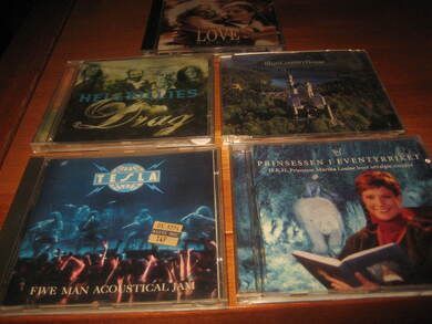 Lott med CD kassetter selges under ett Dett er pakke nr 4