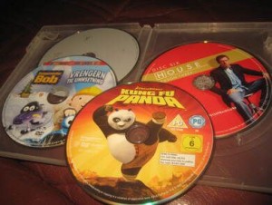 Lot med 4 cd Selges under ett