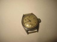 Eldre dameur alder ukjent uten reim