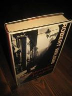 WILSON ROBERT: DE FORSVUNNE HENDENE 2004