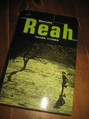 REAH DANUTA: TAUSE VITNER 2000