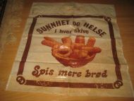 SUNNHET OG HELSE Spis mere br&oslash;d 70 - 80 tallet