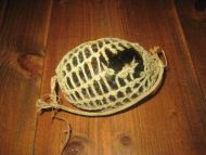 Gammel oval kavlkule tykk type som er den mest sjeldne brukt ved garnfiske i gamle dager