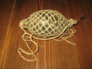 Meget gammel kavlkule med tupp i begge ender brukt ved garnfiske i gamle dager Denne er nok fra tidleg 1900 Sjelden!!