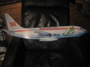 Pen reklame fra Braaten Safe for Coca Cola på ene siden og Sprite på den andre siden ca 98 cm lang 60-70 tallet