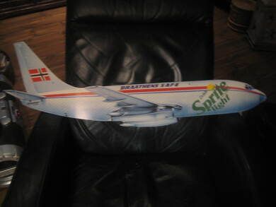 Pen reklame fra Braaten Safe for Coca Cola på ene siden og Sprite på den andre siden ca 98 cm lang 60-70 tallet