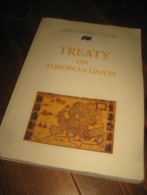TREATY ON EUROPEAN UNION 1992