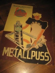 Ubrukt reklameplakat fra &Aring;sheim & Midtgaard Bergen 40 tallet ca 25*35 cm stor LATHAN METALLPUSS