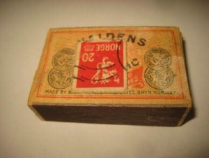 Eldre fyrstikkeske fra HALDENS ELECTRIC Dette er eske nr 5 40-50 tallet