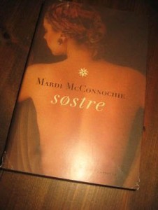 MCCONNOCHIE MARDI: S&Oslash;STRE 2004