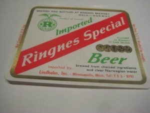 Str&oslash;ken og ubrukt &oslash;letikett fra Ringnes Bryggeri en del &aring;r tilbake i tid dette er etikett nr 12