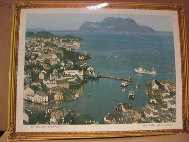 Ålesund M/S SORTE JARL Nr 11 i denne serien Foto: Knut Aunes Kunstforlag