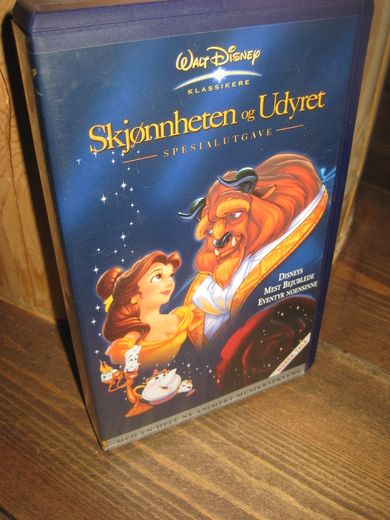 SKJØNNHETEN OG UDYRET. 7 ÅR, 87 MIN, 1991.
