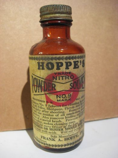 Flaske uten innhold, HOPPE'S POWDER SOLVENT. 50 tallet.