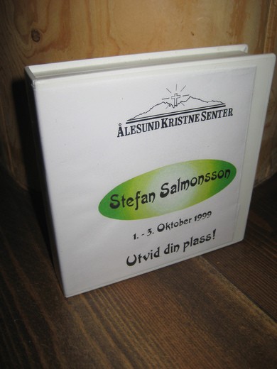 Stefan Salomonsen, 1.-3. oktober 1999. Utvid din plass! 4 kassetter.