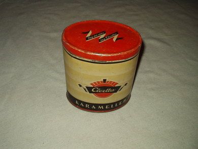 Blikk boks med KARAMELLER fra CLOETTA