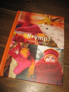 AARTUN: Krymp ! TOVING I MASKIN. 2003.