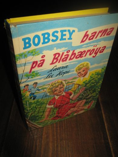 Hope Laura Lee: BOBSEY BARNA på Blæbærøya Bok nr 12