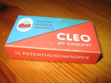 Strøken eske med ubrukt innhold, CLEO. 80 tallet.