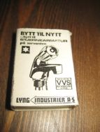 Eske med innhold, fra Lyng industrier. 60-70 tallet.