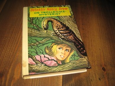 Keene: Detektiv Nancy Drew OG TROLLDOMSMYSTERIET Bok nr 54