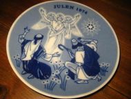 1974 Porsgrunn juleplatte Ca 17 5 cm i diameter meget pen