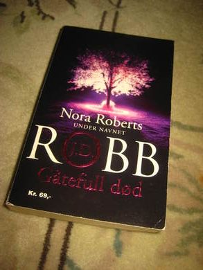 ROBERTS NORA: GÅTEFULL DØD 2005