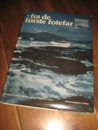 LARSEN: fra de første fotefar. Sunnmøres historie. 1984.