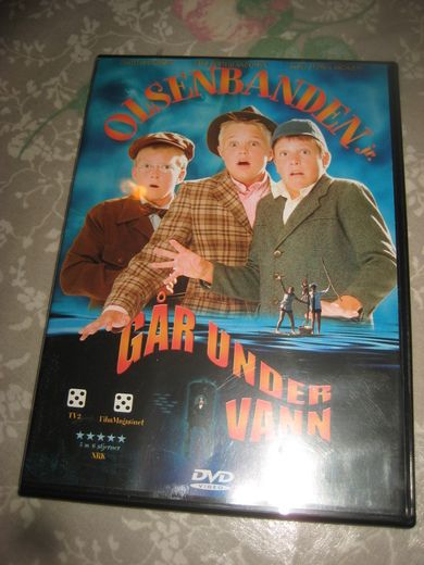 OLSENBANDEN GÅR UNDER VANN 2002 92 MIN