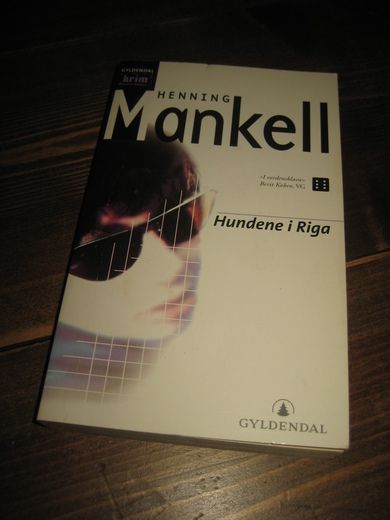 Mankell Henning: Hundene i Riga 2003