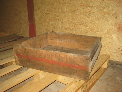 Trekasse fra Mesna Margarinfabrik 42 kg 62*56 cm stor 18 cm høg