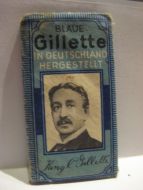 BLAUE Gillette. 9 forskjellige blader i pakken.