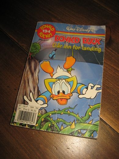 1997 NR 194 DONALD DUCK GÅR INN FOR LANDING