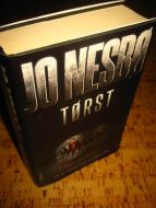 NESBØ, JO: TØRST. Harry Hole thriller. 2017.