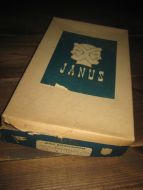 Eske uten innhold, fra JANUS TRIKOTASJEFABRIK, BERGEN. 60-70 tallet.